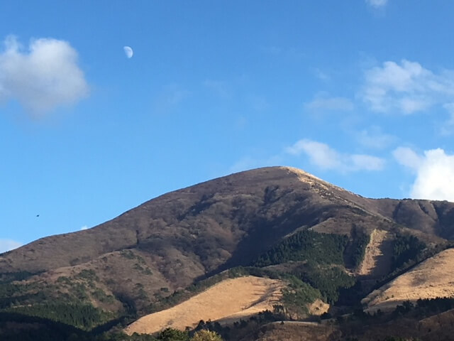 涌蓋山登山　上質着物から豊かな暮らしのお手伝い　着物専門店　和の國