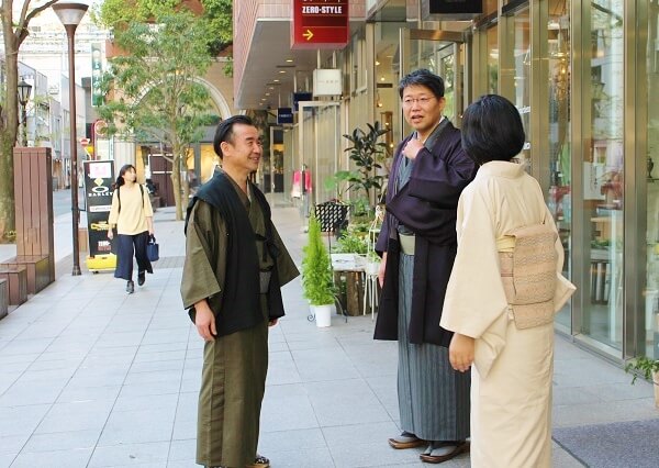 お客様のお着物姿　男性の着物　丹後木綿　御召羽織　日本でいちばん着物を着ている店　熊本市中央区　着物専門店　わのくに