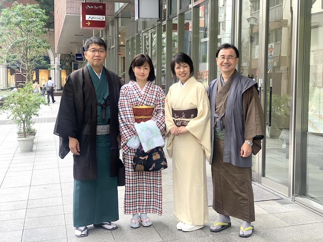 お客様のご来店　ご夫婦で着物を楽しむ　着物でお出かけ　熊本市中央区　着物専門店　わのくに