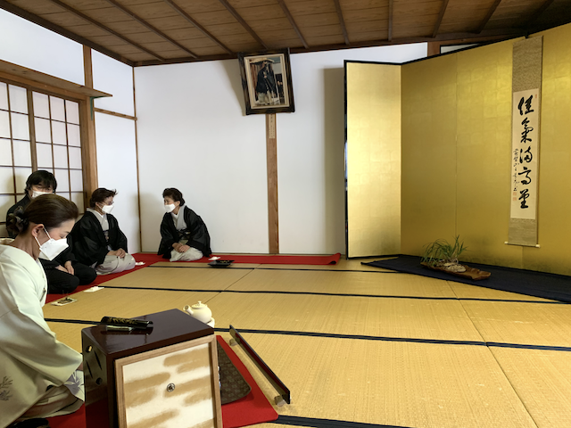 お茶会の着物　東阿部流　熊本支部結成50周年記念茶会　お煎茶　水前寺成趣園　能楽殿　熊本市中央区　着物専門店　わのくに