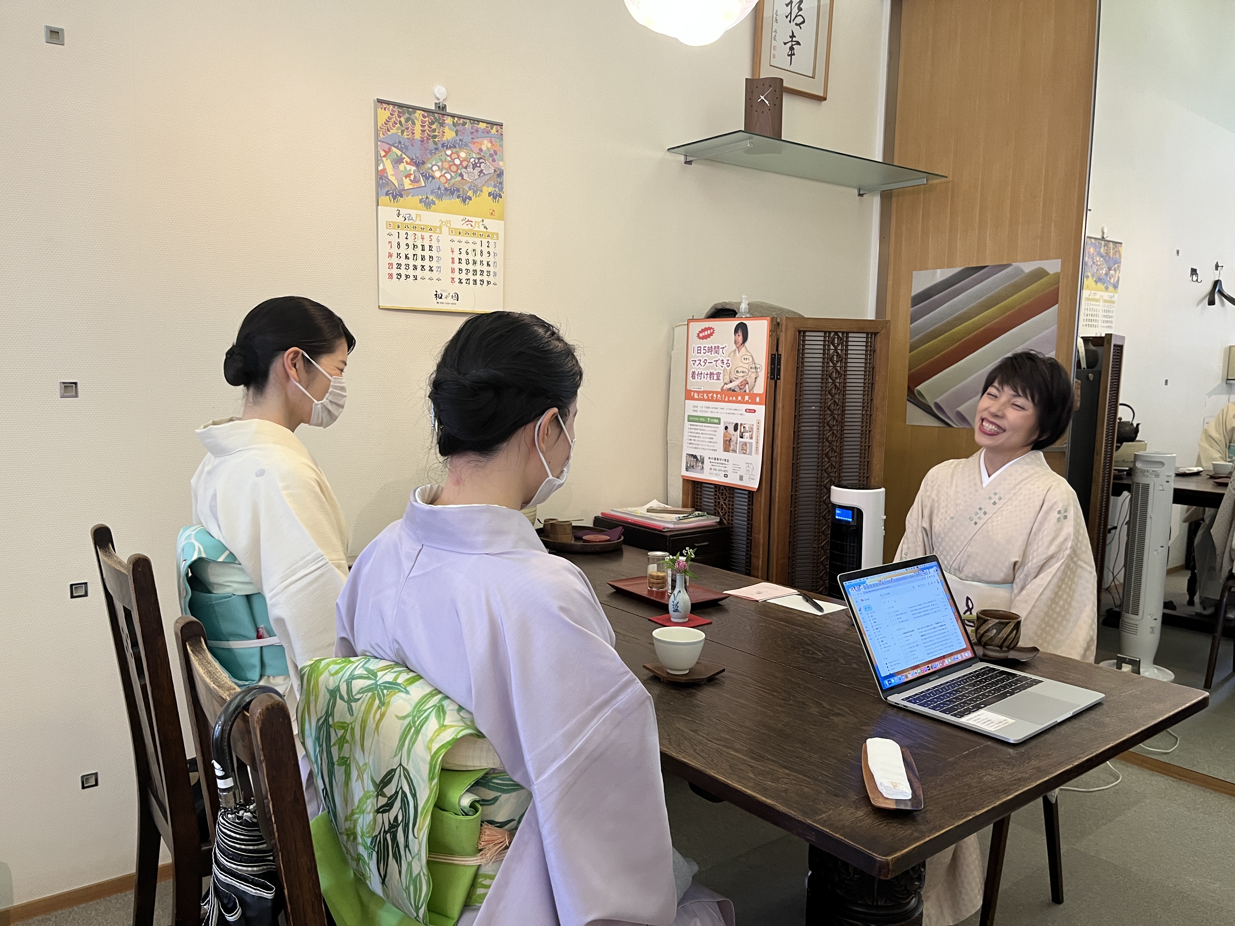 月いち着物の会　　サロン会　　熊本市中央区　着物専門店　きものサロン和の國